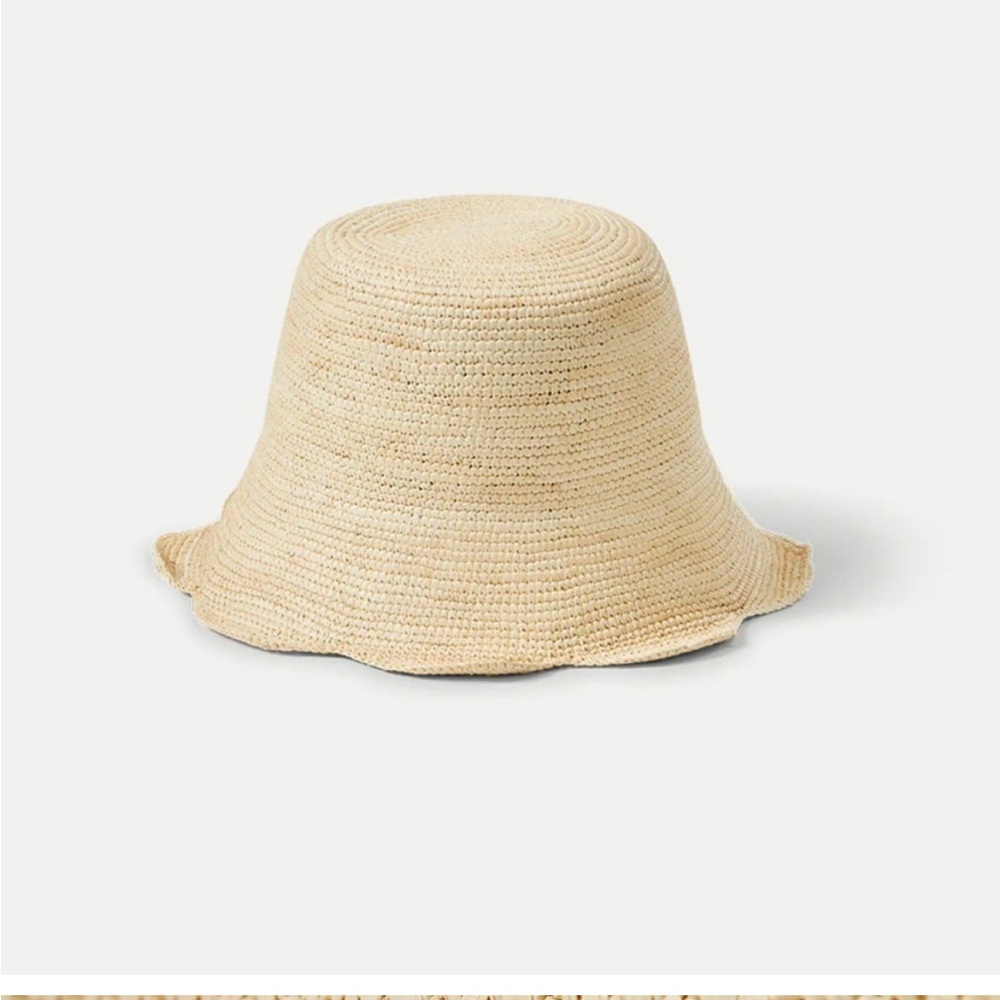 Freya Scallop Bucket Hat S/M